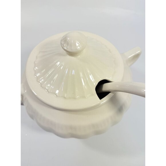 Ironstone Soup Tureen with Landle California US Pottery Vintage White Ceramic Mi - Picture 10 of 16